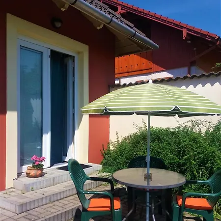 Notafa Vendeghaz Guest house *